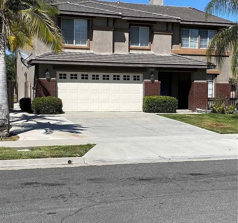 1st image of 861 Moyano Cir