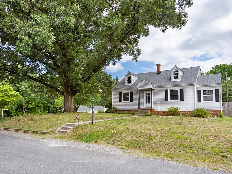 2307 Rawlings Ct — Photo 5