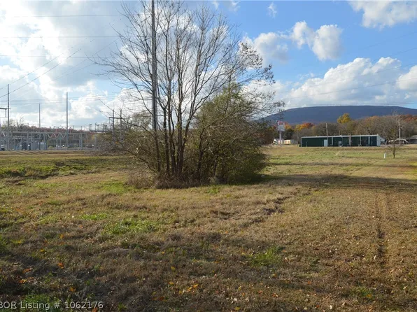 Williams Ln, Poteau, OK 74953