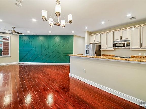 3rd image of 7400 River Rd APT 437