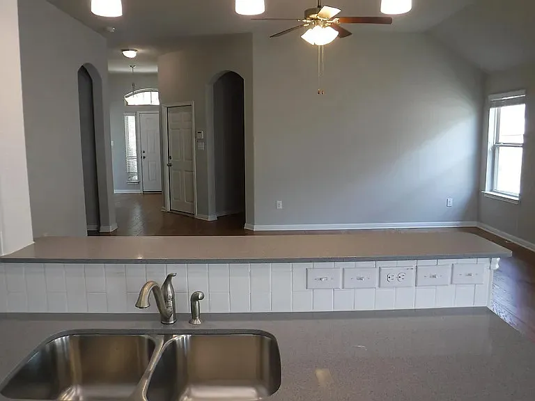 13609 Larrys Ln — Photo 11