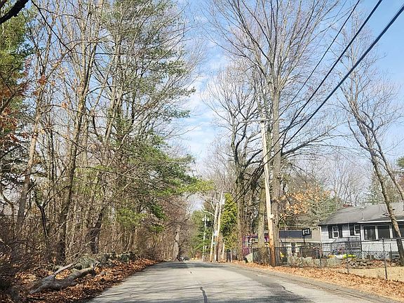 4th image of 171 Totman Rd