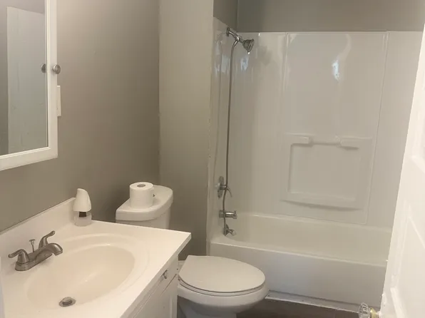 10514 Mount Auburn Ave, Cleveland, OH