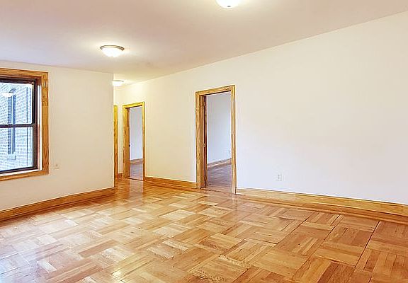 3rd image of 511 W 167th St APT 4A