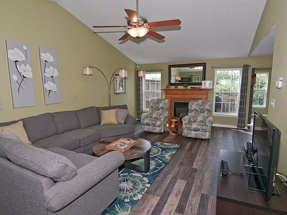 5th image of 125 Easton Manor Dr