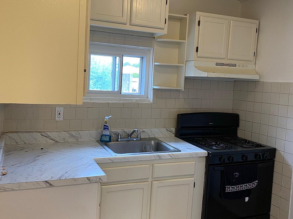 2nd image of 336 3rd Ave APT 1