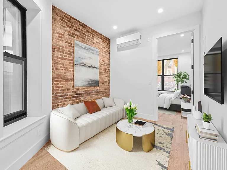 145 E 30th St #1L — Photo 7
