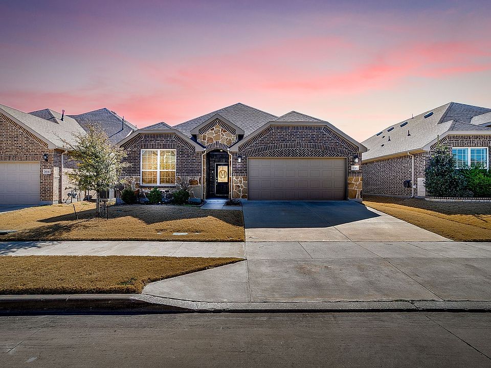 1st image of 1045 Pinnacle Breeze Dr