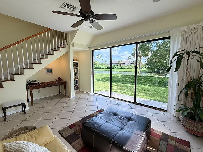2570 Shadybranch Dr — Photo 3