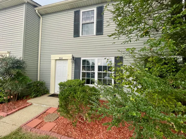 204 Bourbon Ct, Bardstown, KY 40004