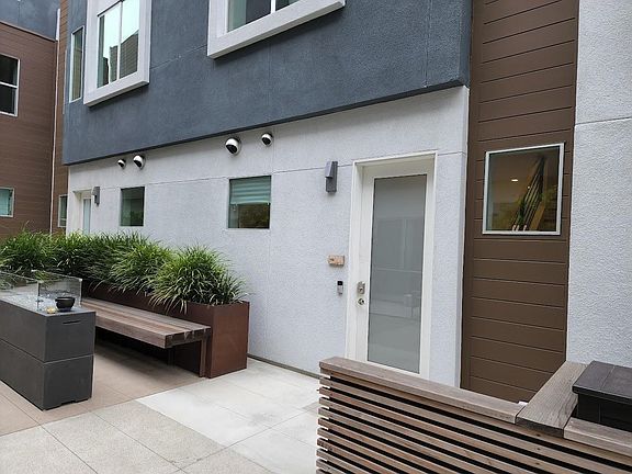 3rd image of 1920 S Pacific Coast Hwy APT 103