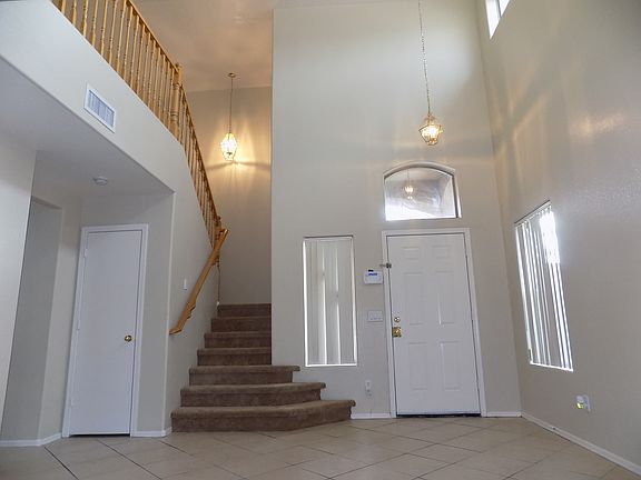 4th image of 4422 W Park St