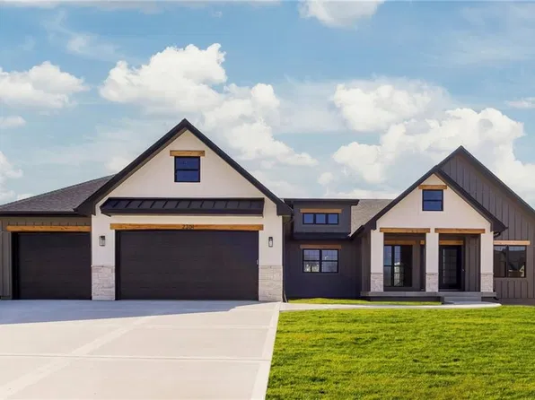2313 Larkspur Ln, Kearney, MO 64060