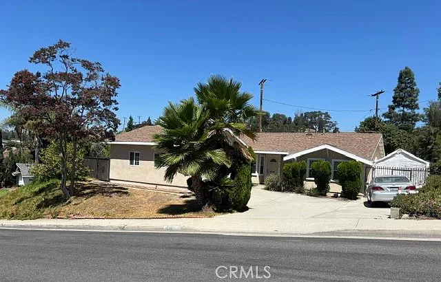 3 bed, 1318 sqft, $4,000 — Photo 1