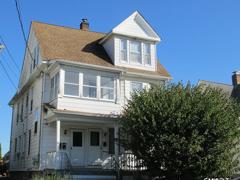 326-330 Bradley St