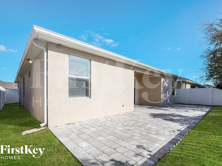878 Marisa Ln — Photo 15