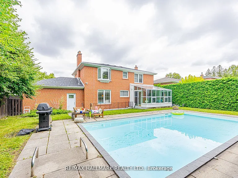 16 Paultiel Dr W — Photo 33