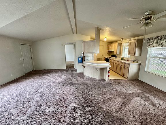 3rd image of 1553 Willow Ln