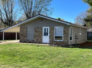 110 Navajo St, Piedmont, MO 63957