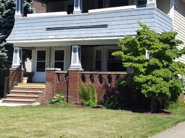 2021 Lincoln Ave, Lakewood, OH 44107