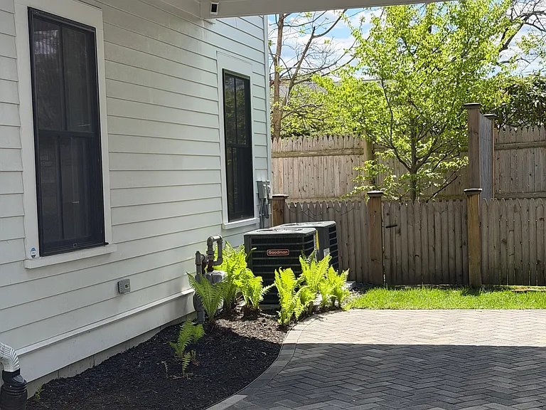 180 Adams St #5 — Photo 20