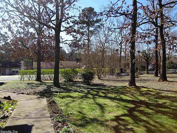 3rd image of 150 Lake Vista Cv
