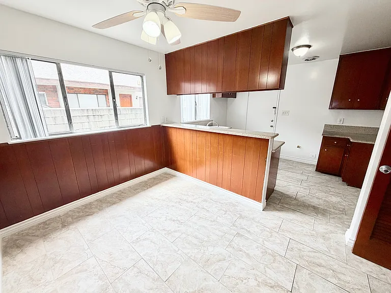 800 Arcadia Ave — Photo 11
