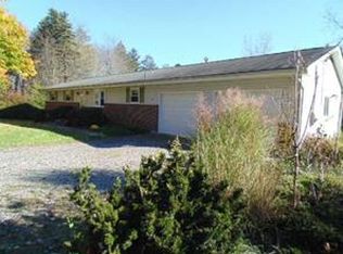 106 Grayvine Ln, Butler, PA 16001