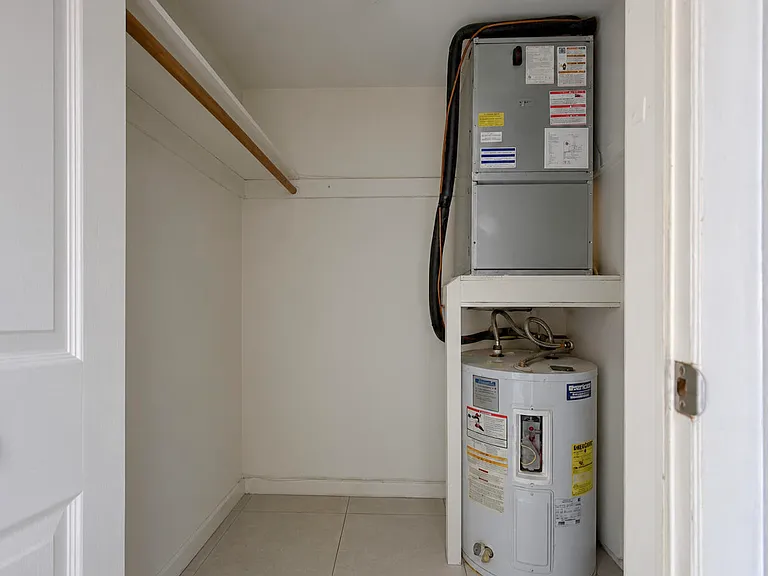 2141 NE 41st St #3 — Photo 14