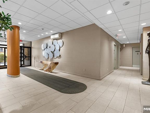 4th image of 235 Prospect Ave APT 2B