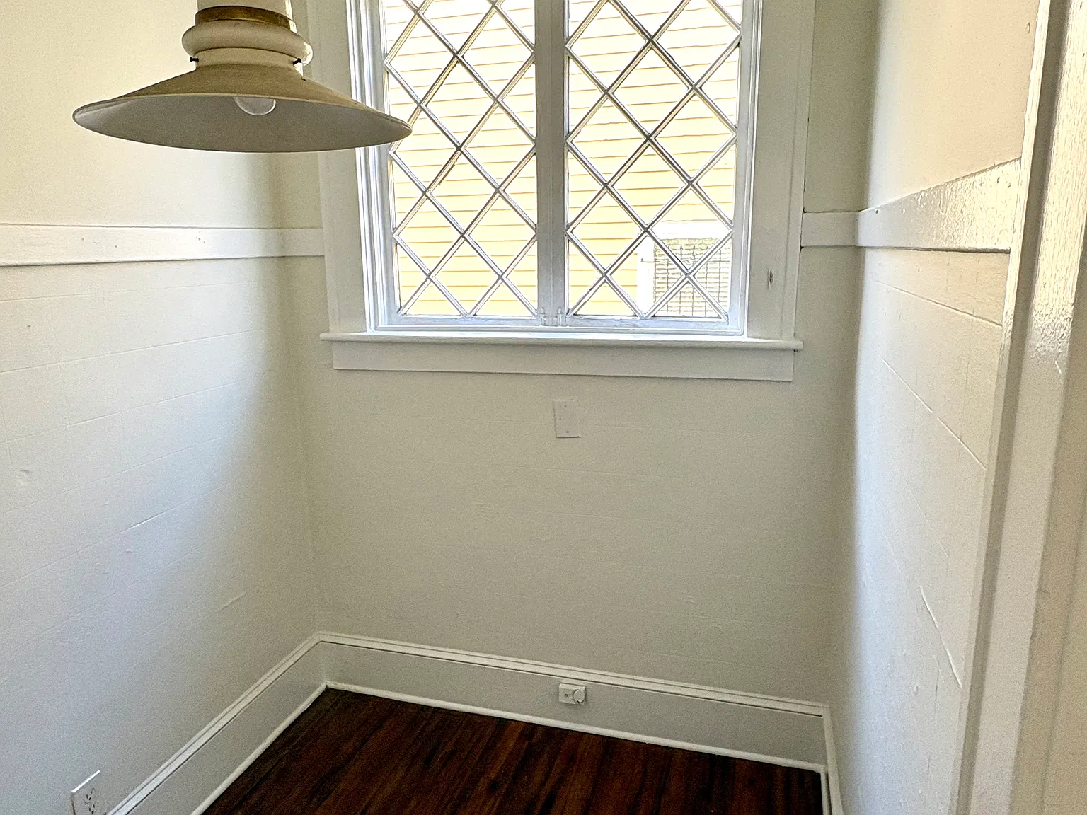 2 bed, 1300 sqft, $2,100 — Photo 4