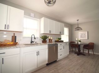 209 N 115th St, Wauwatosa, WI 53226