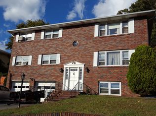 95 Rock Rd, Hawthorne, NJ 07506