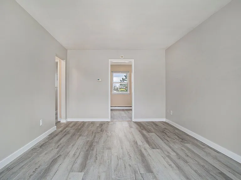 103 Devon Ave #C-1 — Photo 6