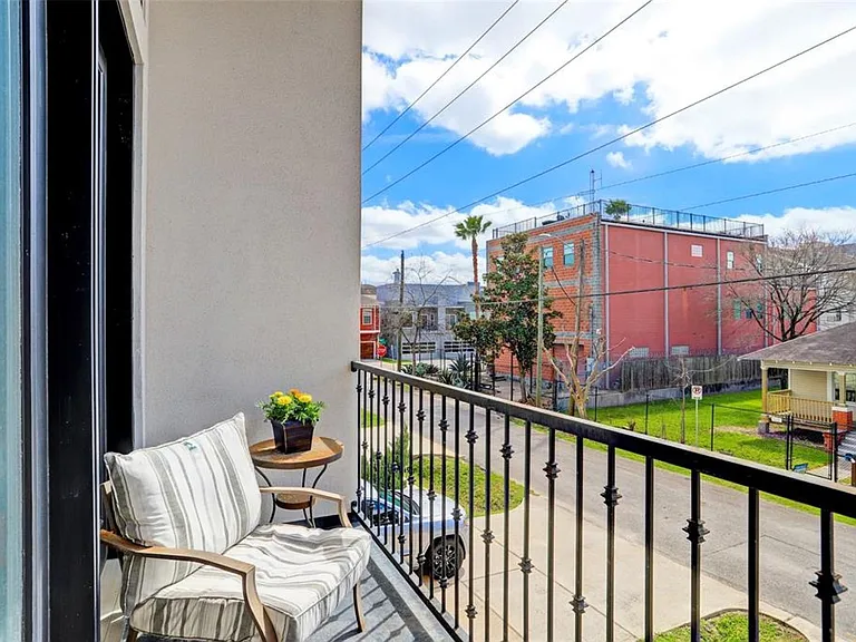 4106 Marina St — Photo 3