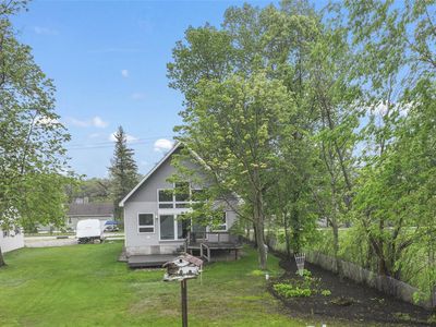 8844 Riverside Dr, Brighton, MI, 48116