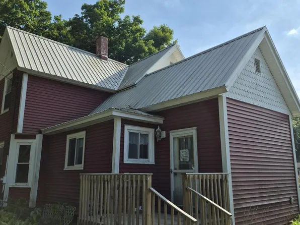 329 Beech St, Freeport, MI 49325
