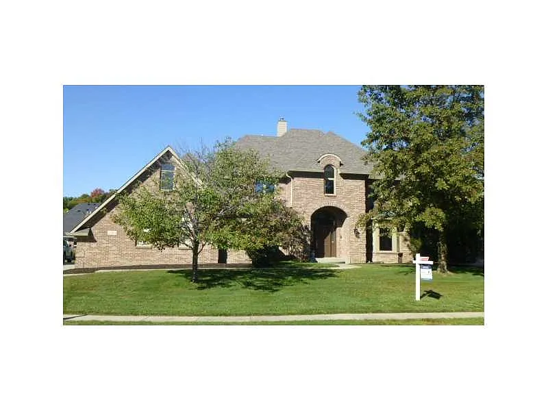 4920 Roscommon Ct photo 1