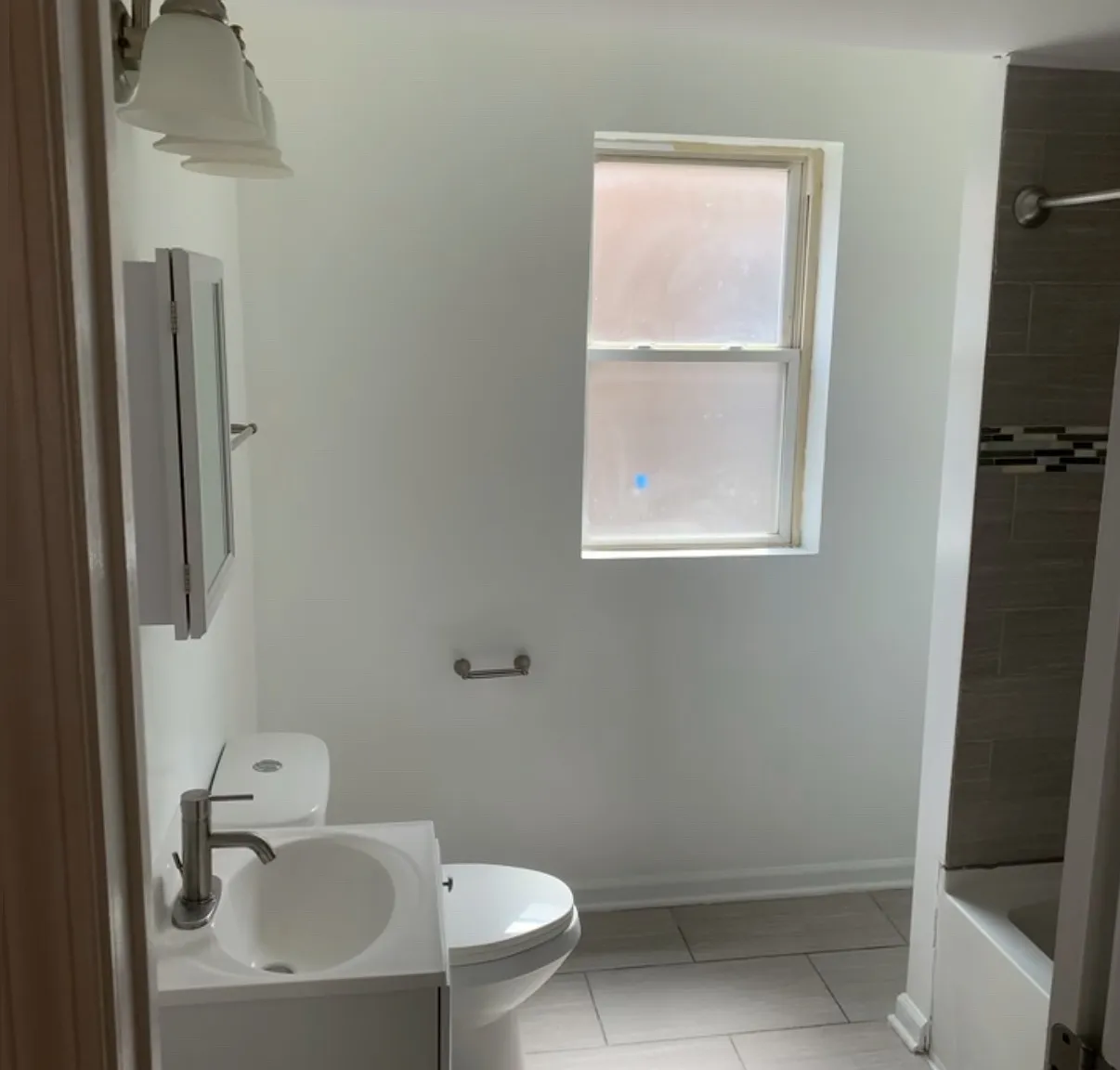 7831 S Cornell Ave — Photo 3