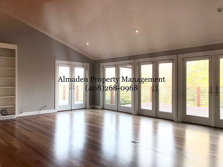 1186 Wilhelmina Way — Photo 3