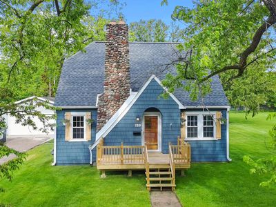 120 S Jackson STREET, Elkhorn, WI, 53121