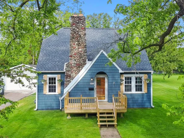 120 S Jackson STREET, Elkhorn, WI 53121