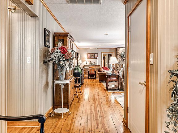 5th image of 34052 E 703rd Rd