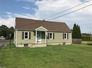 350 Caroline Ave, Hubbard, OH 44425