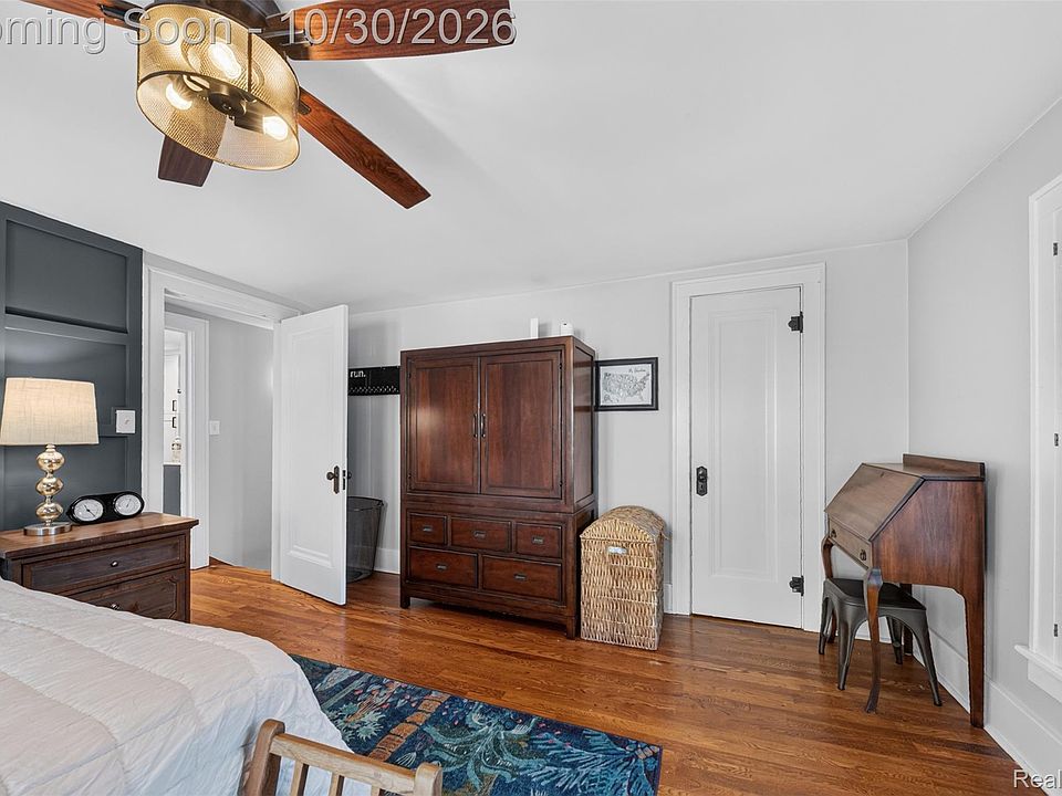 218 West St, photo 26