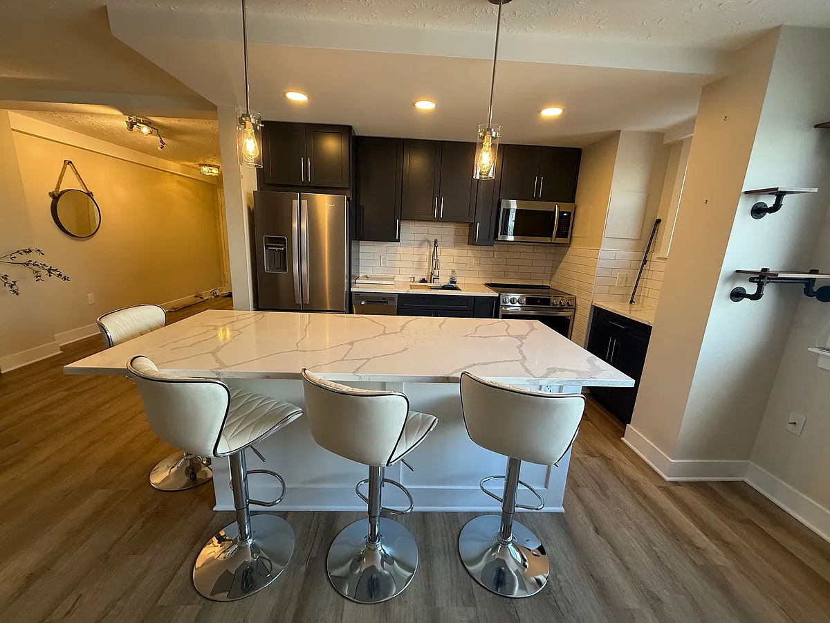 Building Photo - 11720 Edgewater Dr #417