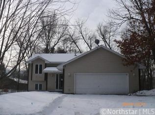 6479 Upper 46th St N, Oakdale, MN 55128