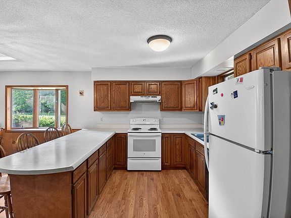 4th image of 3076 Senator Rd