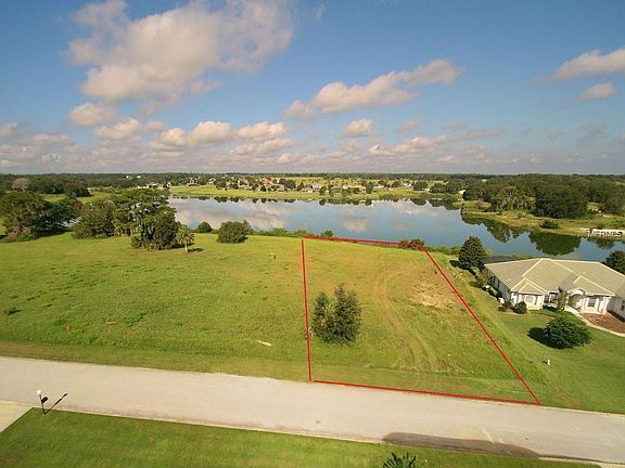 2nd image of 32348 Willowbrook Ln