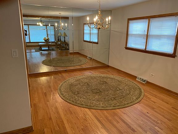 5th image of 8138 Salisbury Ave